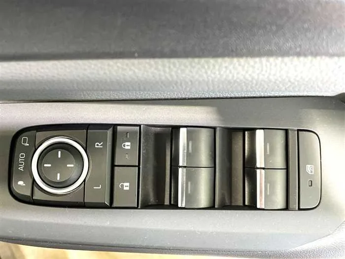 Toyota Prius 2024 — миниатюра 3