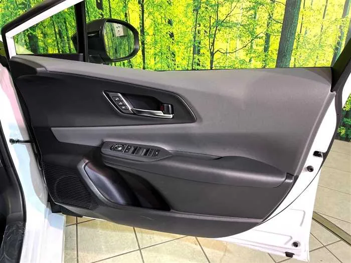 Toyota Prius 2025 — миниатюра 3
