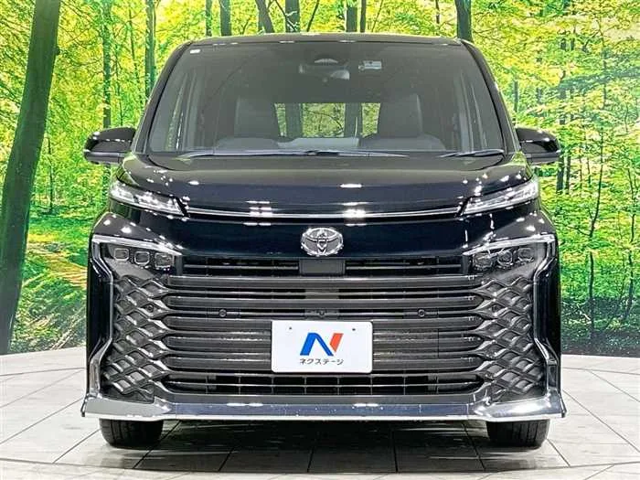 Toyota Voxy 2024 — миниатюра 5