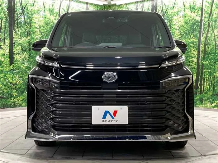 Toyota Voxy 2024 — миниатюра 5