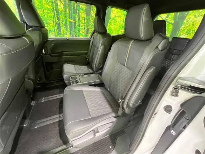 Toyota Noah 2024 — миниатюра 3