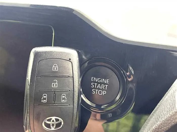 Toyota Noah 2025 — миниатюра 3