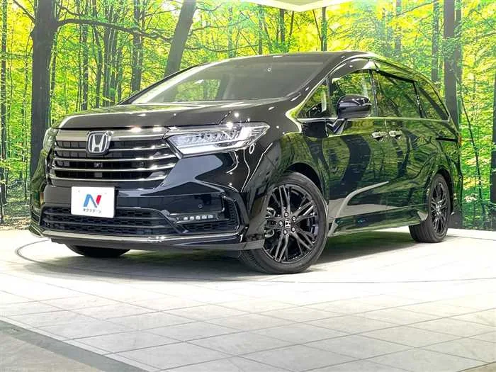 Honda Odyssey Hybrid 2022 — фото 1, купить с доставкой в Москву