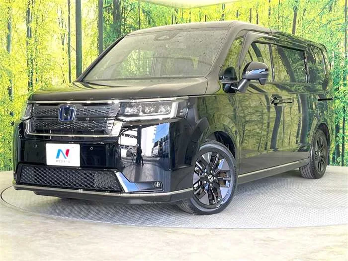 Honda Step WGN 2022 — фото 1, купить с доставкой в Москву