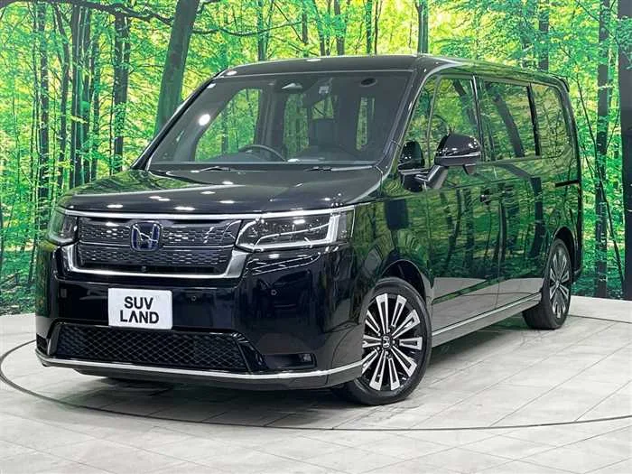 Honda Step WGN 2025 — фото 1, купить с доставкой в Москву