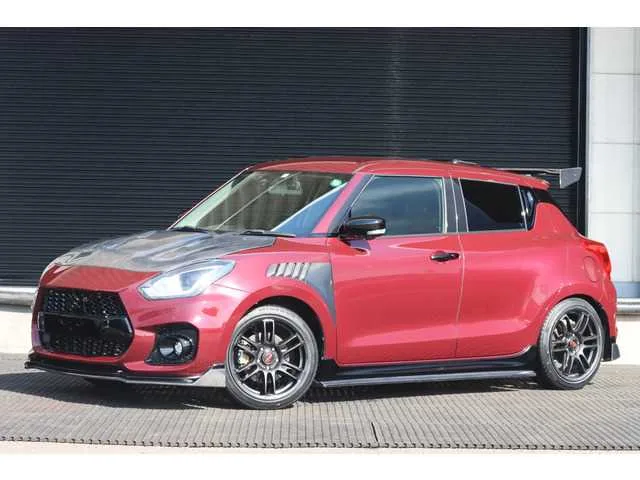 Suzuki Swift 2022 — фото 1, купить с доставкой в Москву