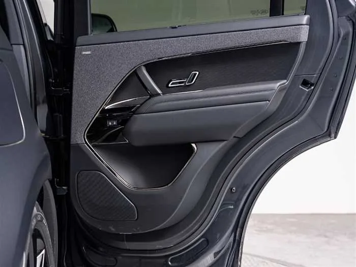 Land Rover Range Rover Sport 2025 — миниатюра 5
