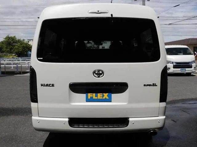 Toyota Hiace Van 2024 — миниатюра 4