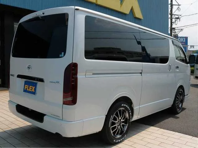 Toyota Hiace Van 2025 — миниатюра 4