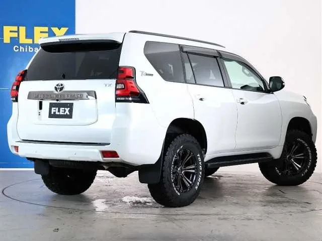 Toyota Land Cruiser Prado 2022 — миниатюра 4