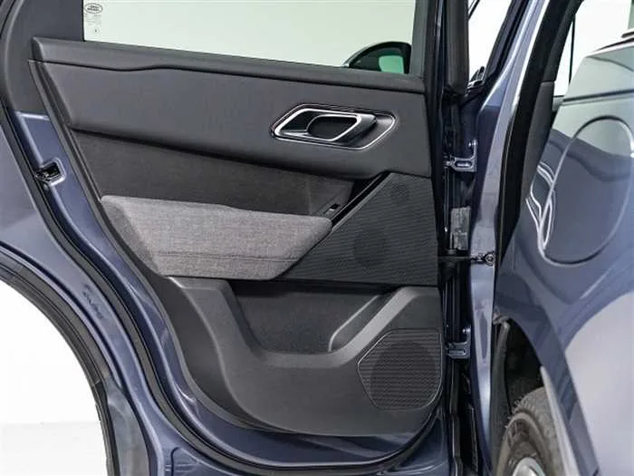 Land Rover Range Rover Velar 2024 — миниатюра 4
