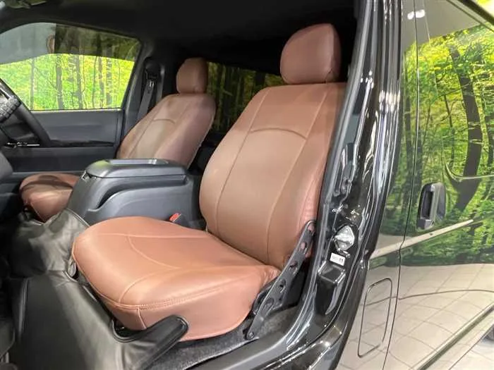 Toyota Hiace Van 2022 — миниатюра 3