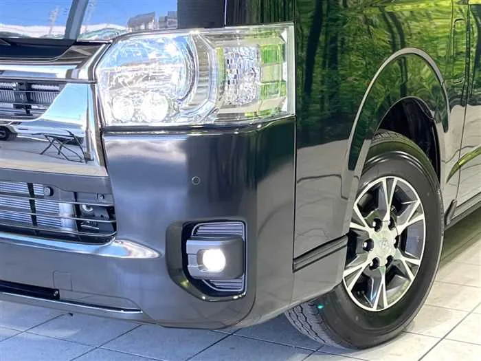 Toyota Hiace Van 2025 — миниатюра 3