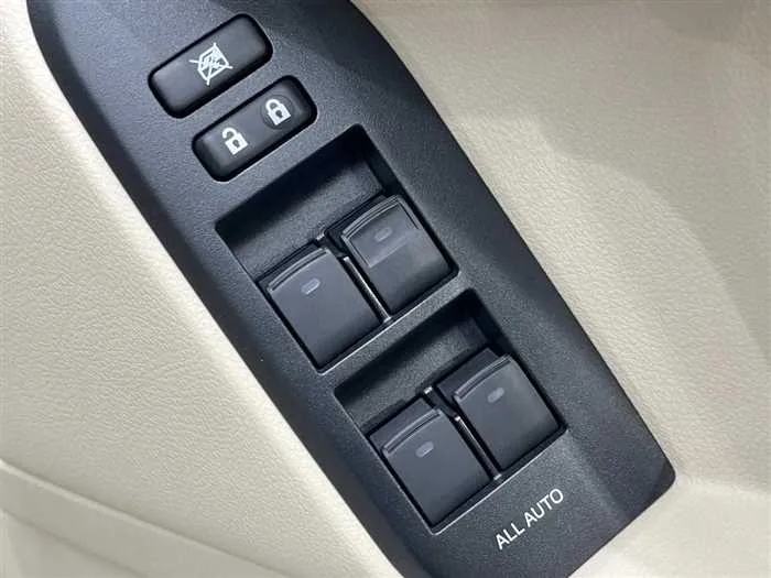 Toyota Land Cruiser Prado 2022 — миниатюра 5