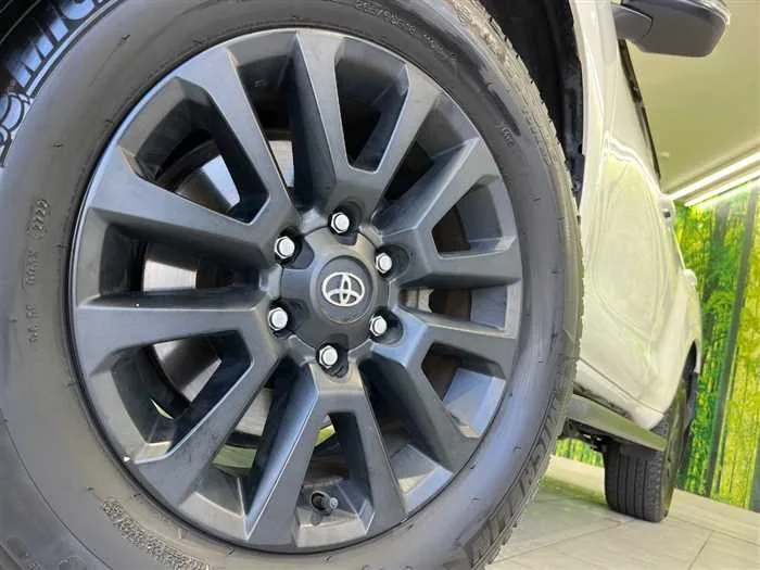 Toyota Land Cruiser Prado 2022 — миниатюра 2
