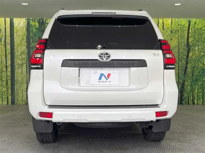 Toyota Land Cruiser Prado 2023 — миниатюра 5