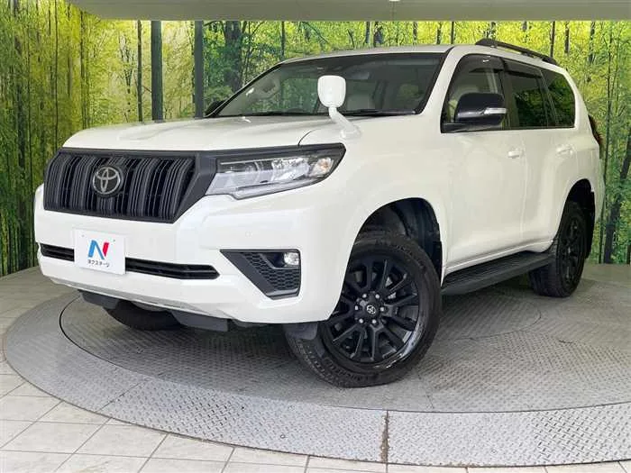 Toyota Land Cruiser Prado 2023 — фото 1, купить с доставкой в Москву