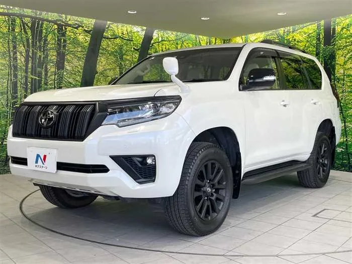 Toyota Land Cruiser Prado 2023 — миниатюра 5