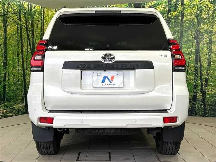Toyota Land Cruiser Prado 2023 — миниатюра 3