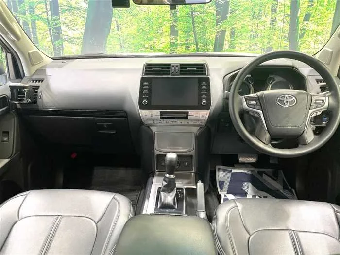 Toyota Land Cruiser Prado 2023 — миниатюра 2