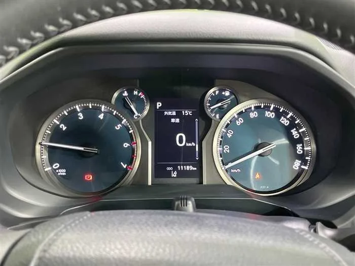Toyota Land Cruiser Prado 2023 — миниатюра 3