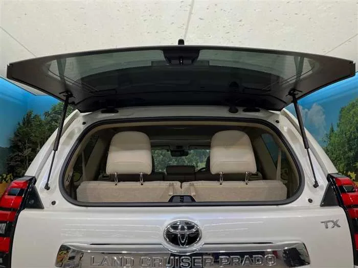 Toyota Land Cruiser Prado 2023 — миниатюра 3