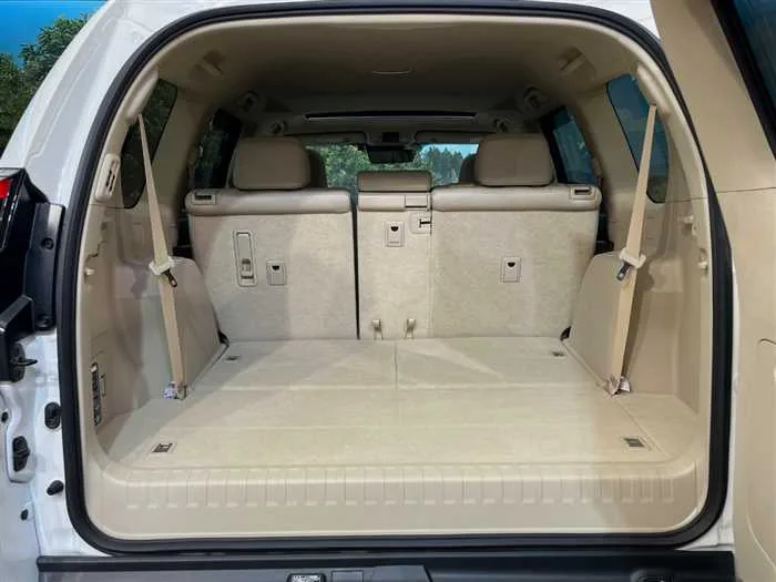 Toyota Land Cruiser Prado 2023 — миниатюра 5