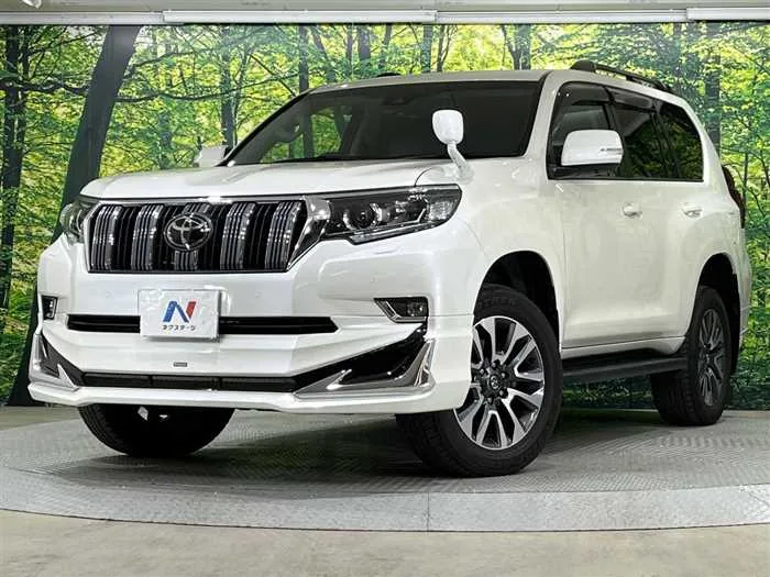 Toyota Land Cruiser Prado 2023 — фото 1, купить с доставкой в Москву