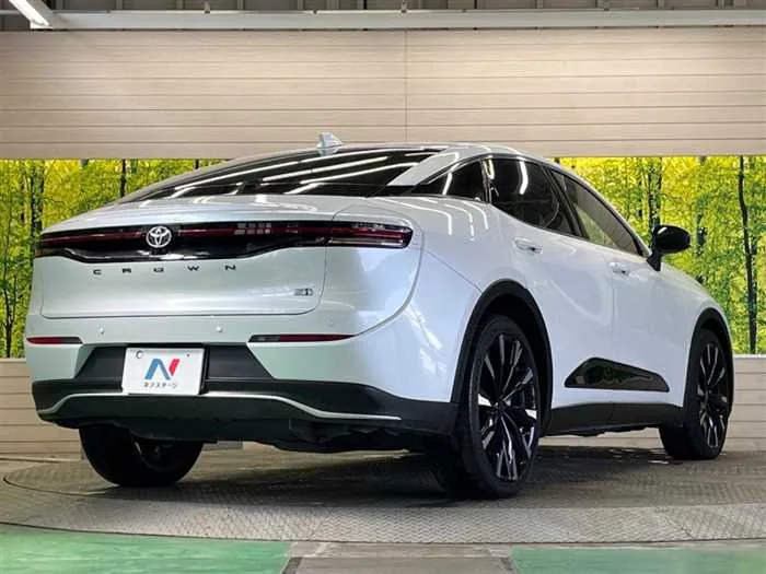 Toyota Crown 2023 — миниатюра 3