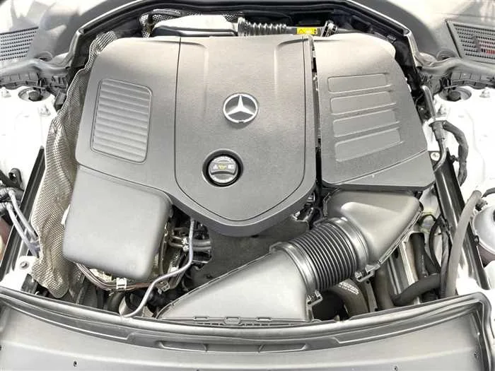 Mercedes-Benz C-Class 2023 — миниатюра 2