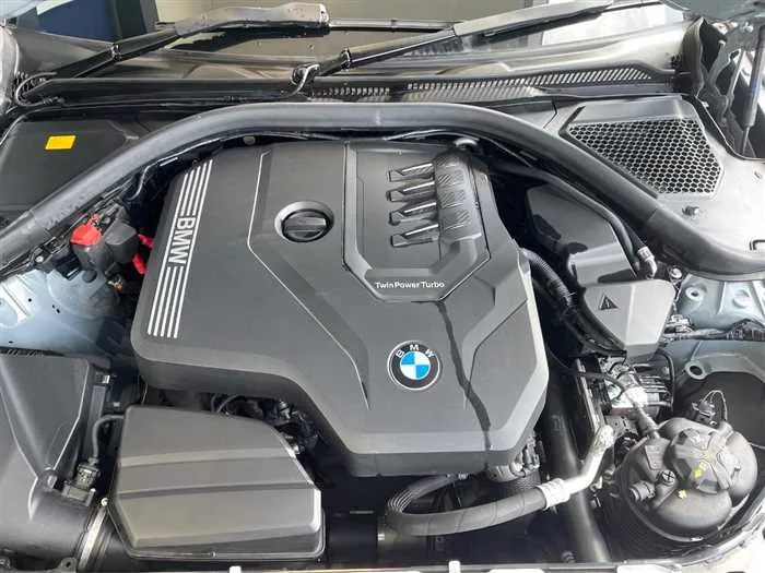 BMW 3 Series 2024 — миниатюра 2