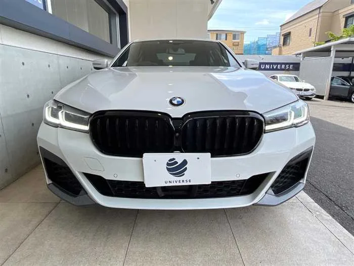 BMW 5 Series 2022 — миниатюра 5