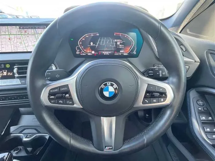 BMW 1 Series 2022 — миниатюра 2