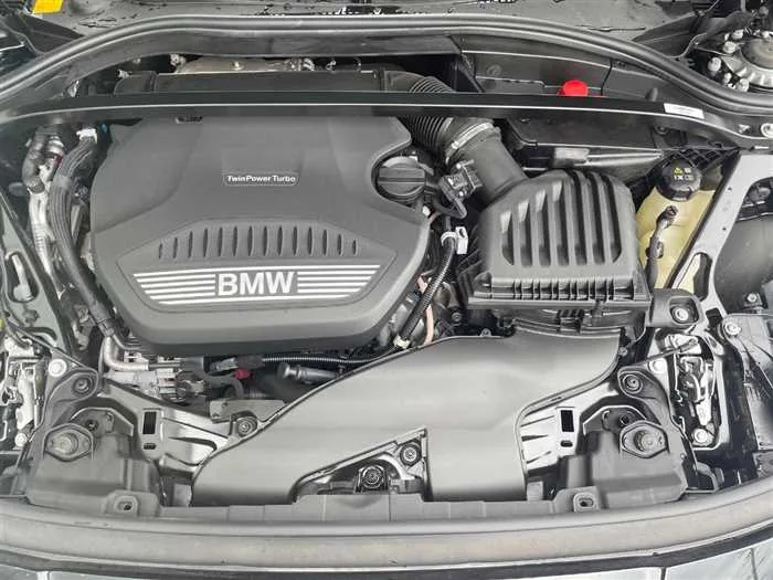 BMW 1 Series 2022 — миниатюра 2