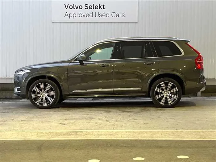 Volvo XC90 2022 — миниатюра 3