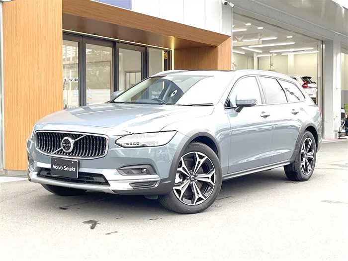 Volvo V90 2024 — фото 1, купить с доставкой в Москву