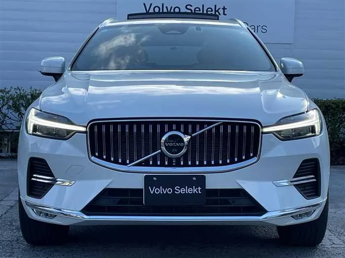 Volvo XC60 2022 — миниатюра 5