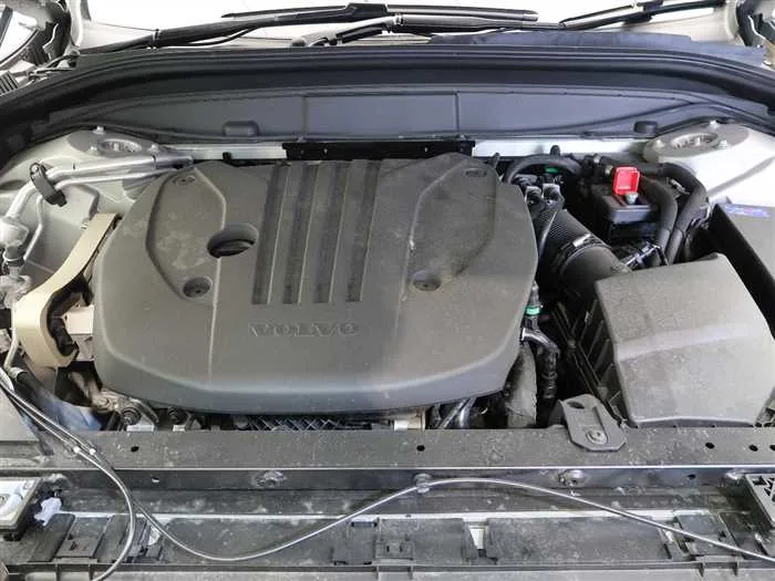 Volvo XC60 2024 — миниатюра 4