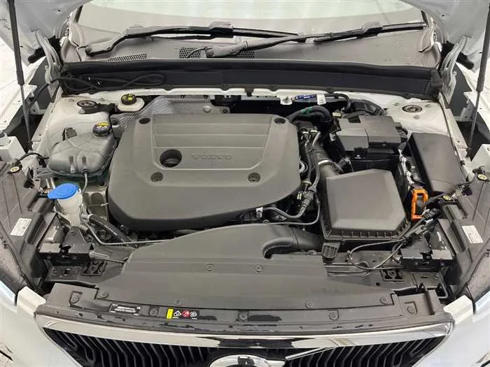 Volvo XC40 2023 — миниатюра 2
