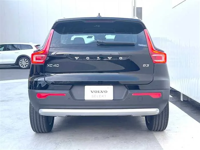 Volvo XC40 2022 — миниатюра 3