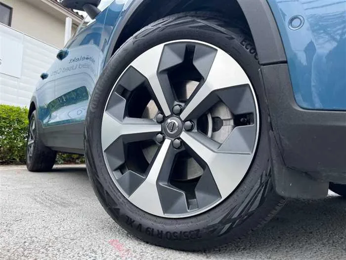 Volvo XC40 2023 — миниатюра 2