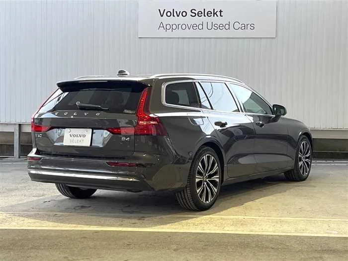 Volvo V60 2025 — миниатюра 3
