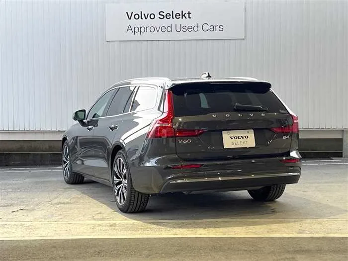 Volvo V60 2025 — миниатюра 5