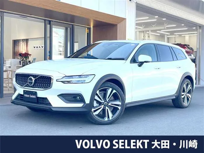 Volvo V60 2023 — миниатюра 4