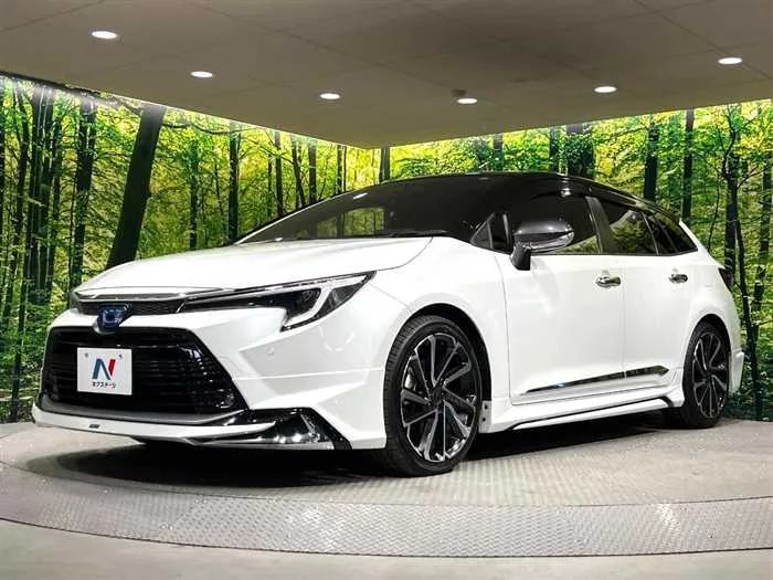 Toyota Corolla Sedan 2023 — миниатюра 2