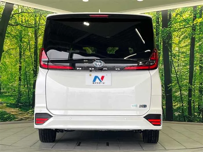 Toyota Noah 2023 — миниатюра 5