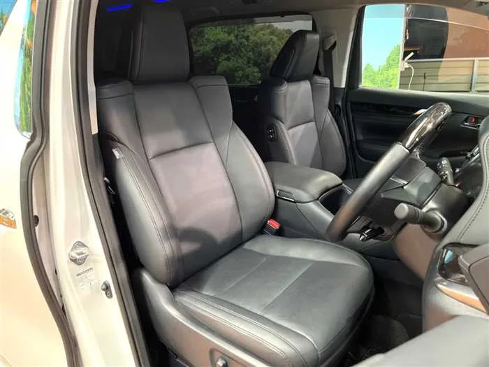 Toyota Alphard 2022 — миниатюра 5