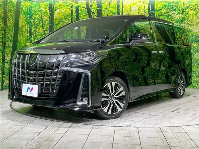 Toyota Alphard 2023 — фото 1, купить с доставкой в Москву