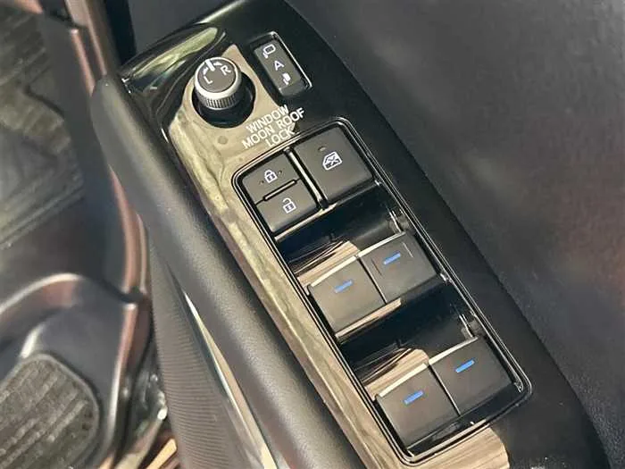 Toyota Alphard 2023 — миниатюра 2