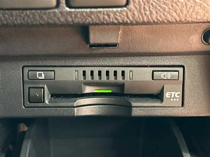 Toyota Alphard 2023 — миниатюра 3